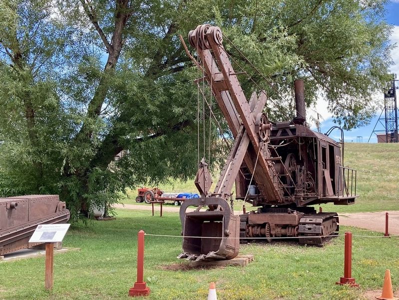 Osgood Steam Shovel and Marker image. Click for full size.