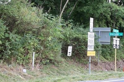Virginia Inventors Marker Site (Mounting pole shown here with the marker missing). Click for full size. Virginia Inventors Marker Site (Mounting pole shown here with the marker missing) image. Click for full size.