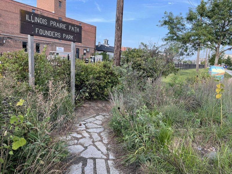 Illinois Prairie Path, Founder's Park. Click for full size. Illinois Prairie Path, Founder's Park image. Click for full size.