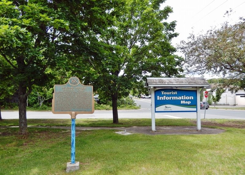 Le camp minier d'Elliot Lake (<i>marker east side</i>). Click for full size. Le camp minier d'Elliot Lake (<i>marker east side</i>) image. Click for full size.