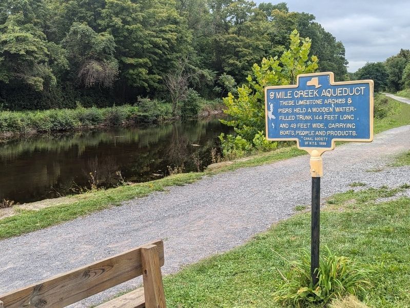 9 Mile Creek Aqueduct Marker's current condition image. Click for full size.