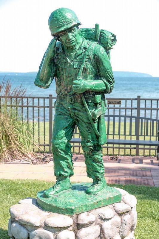 Vietnam War Soldier image. Click for full size.