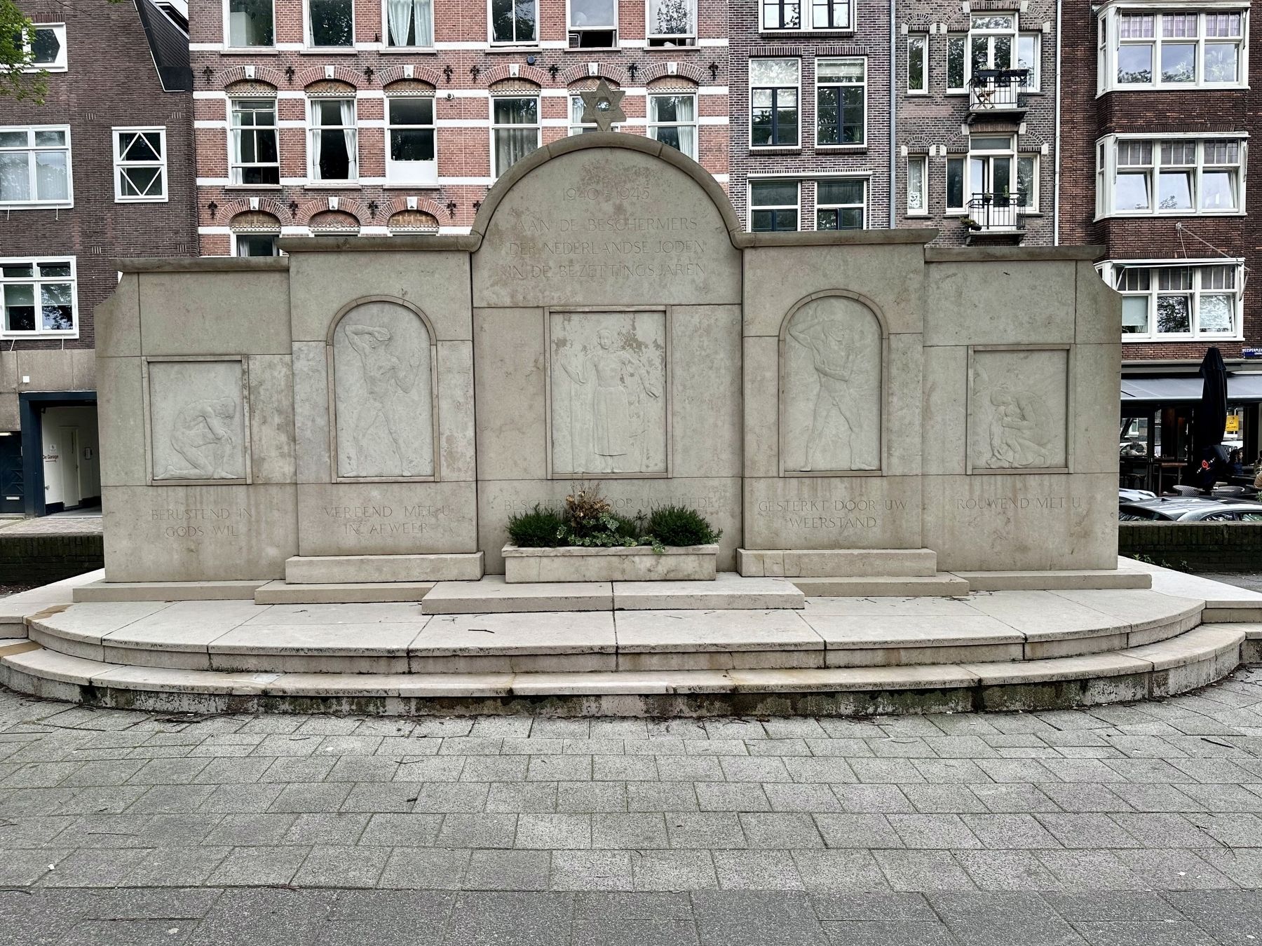 Monument of Jewish Recognition image. Click for full size.