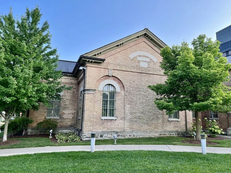 Former Elgin County Land Registry Office (1874 building) image. Click for full size.