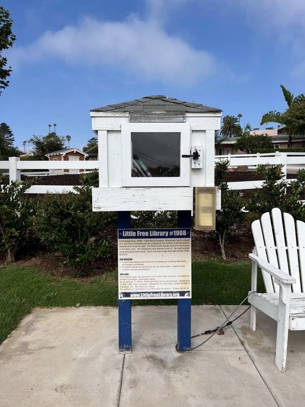 Little Free Library and Marker image. Click for full size.
