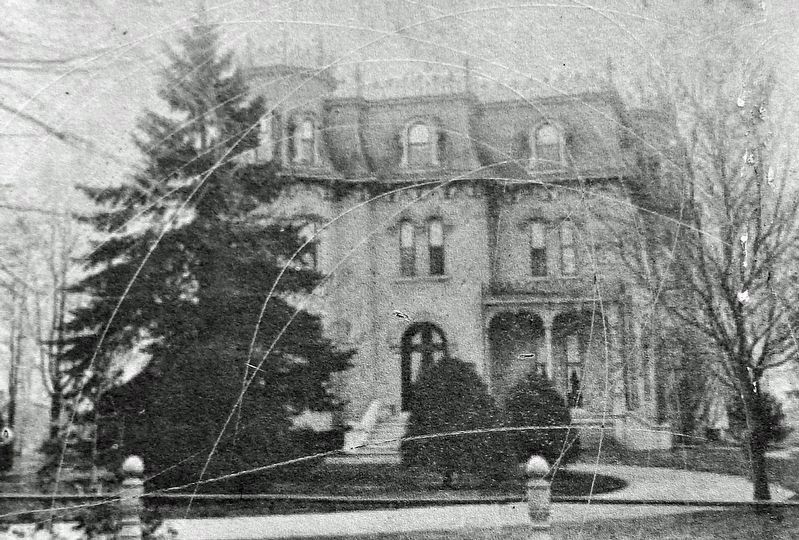 Marker detail: Many of Glanmore�s original exterior features are seen in this circa 1908 photograph image. Click for full size.
