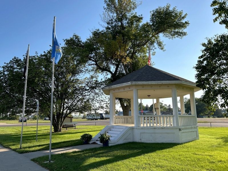 Estelline Bandstand and Gazebo Park. Click for full size. Estelline Bandstand and Gazebo Park image. Click for full size.