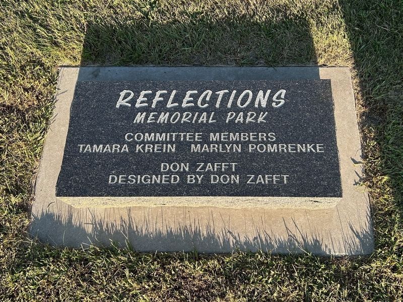 Reflections Memorial Park Committee Plaque image. Click for full size.