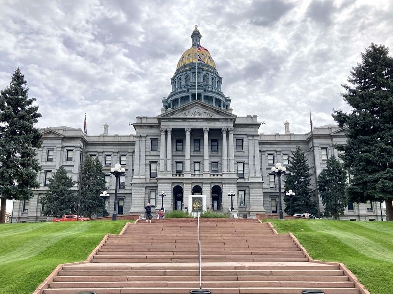 Colorado State Capitol. Click for full size. Colorado State Capitol image. Click for full size.