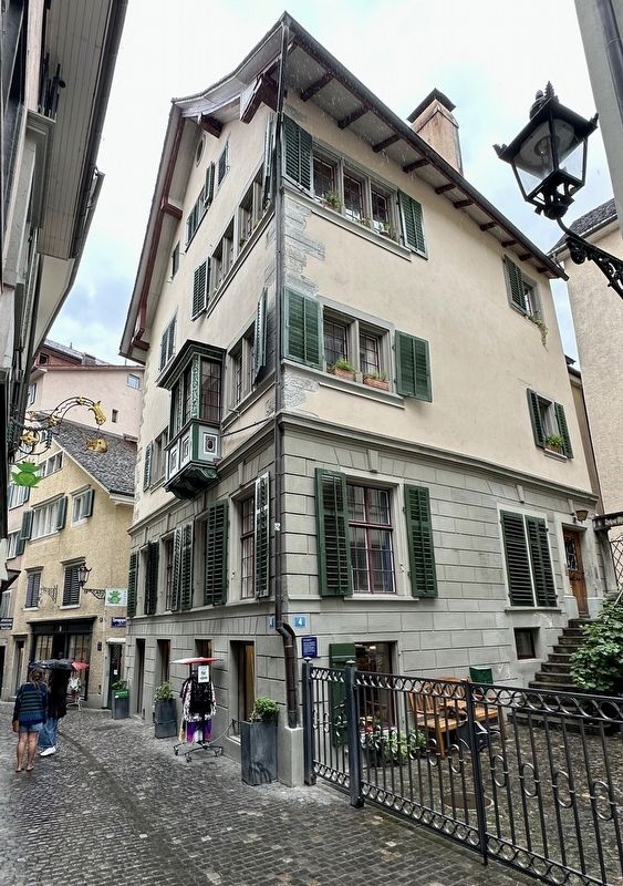 Zum Burghof Building and Marker. Click for full size. Zum Burghof Building and Marker image. Click for full size.