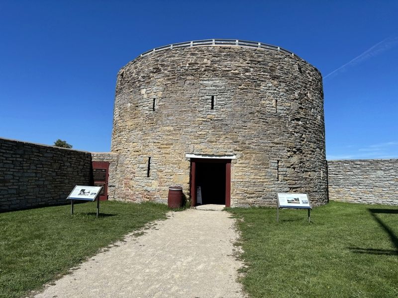The Round Tower and Marker image. Click for full size.