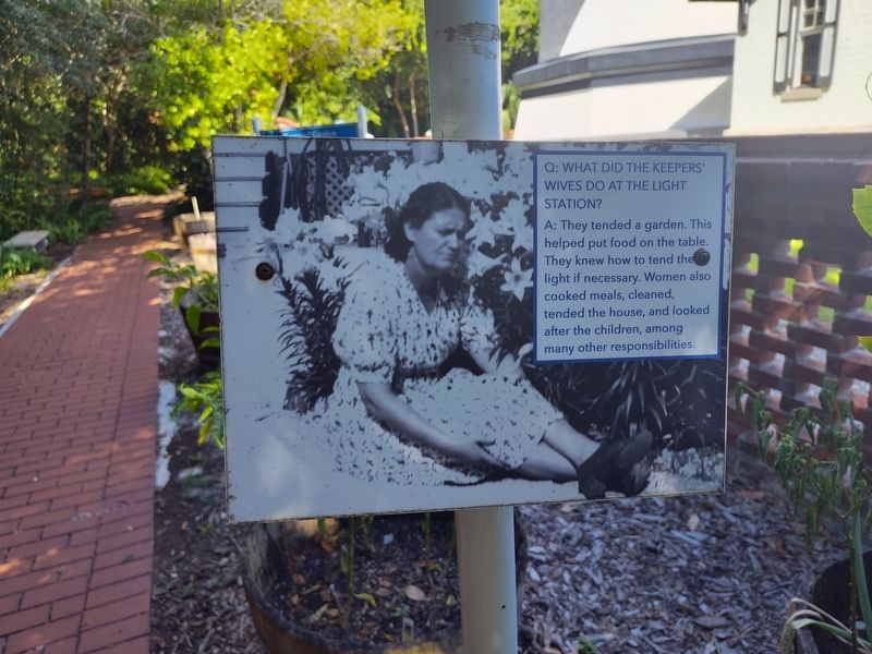 Q: What Did The Keepers' Wives Do At The Light Station? Marker image. Click for full size.
