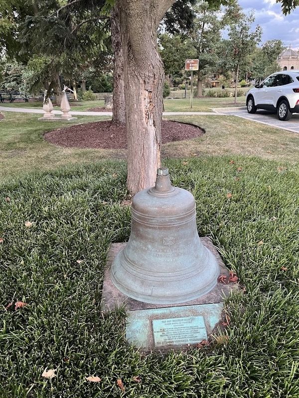 The Old Elmhurst Fire Bell image. Click for full size.