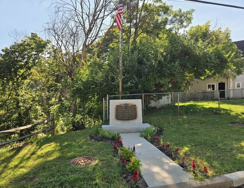Oakwood Veterans Memorial image. Click for full size.
