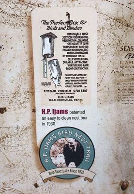 H.P. Ijams Bird Nest Trail Marker � right image image. Click for full size.