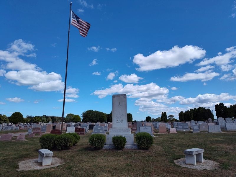 Lest We Forget Marker. Click for full size. Lest We Forget Marker image. Click for full size.