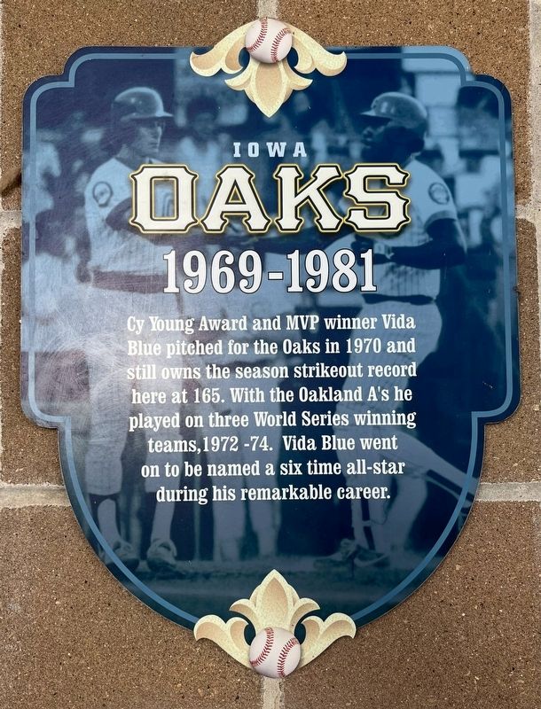 Iowa Oaks Marker image. Click for full size.