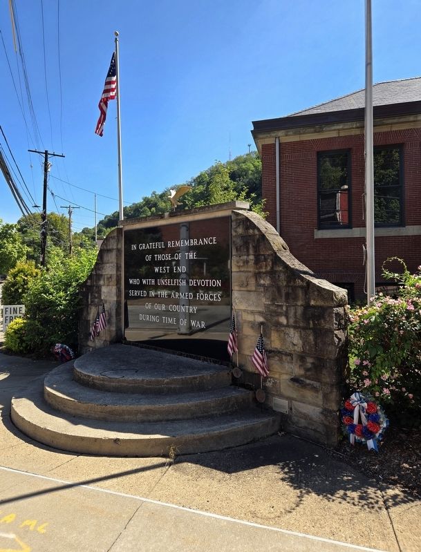 War Memorial image. Click for full size.