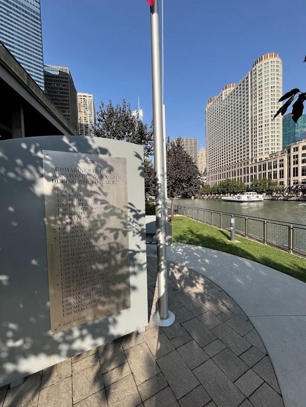 World War II Submarine Veterans Memorial image. Click for full size.