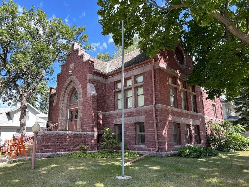 Carnegie Library Building image. Click for full size.