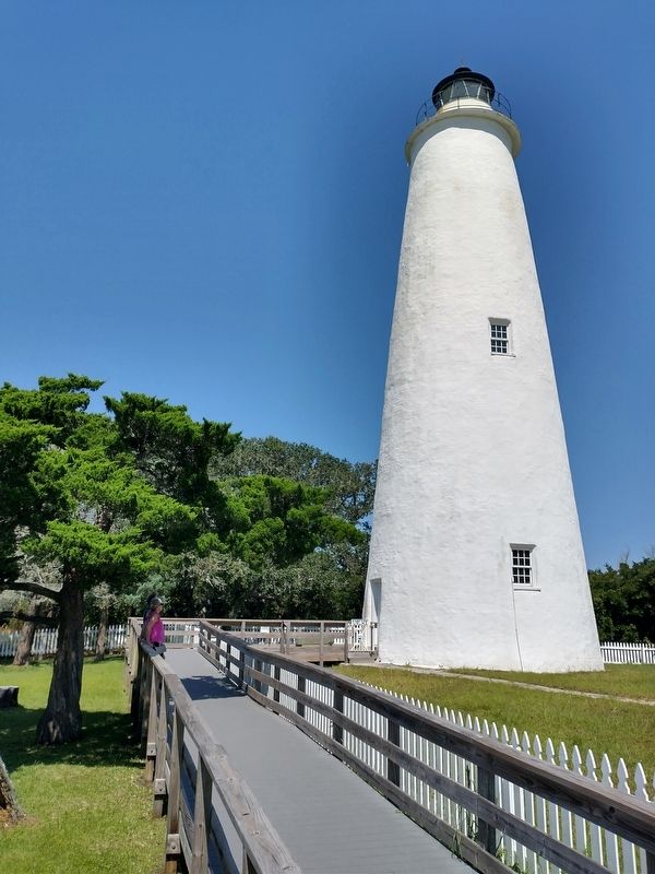 Ocracoke Lighthouse image. Click for full size.