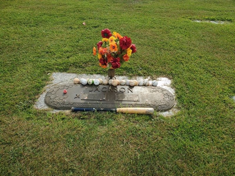 Shoeless Joe Jackson grave at Woodlawn Memorial Park, Greenville, SC. Click for full size. Shoeless Joe Jackson grave at Woodlawn Memorial Park, Greenville, SC image. Click for full size.