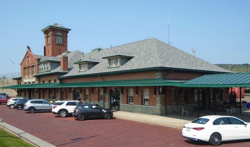 D L & W Station. Click for full size. D L & W Station image. Click for full size.