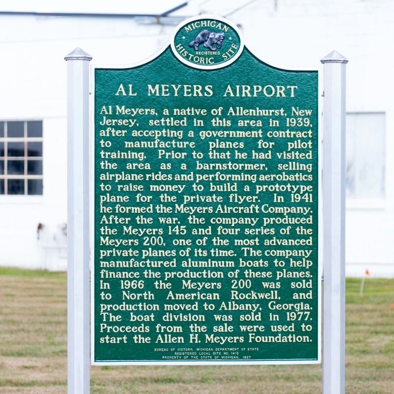 Al Meyers Airport Marker, side one image. Click for full size.