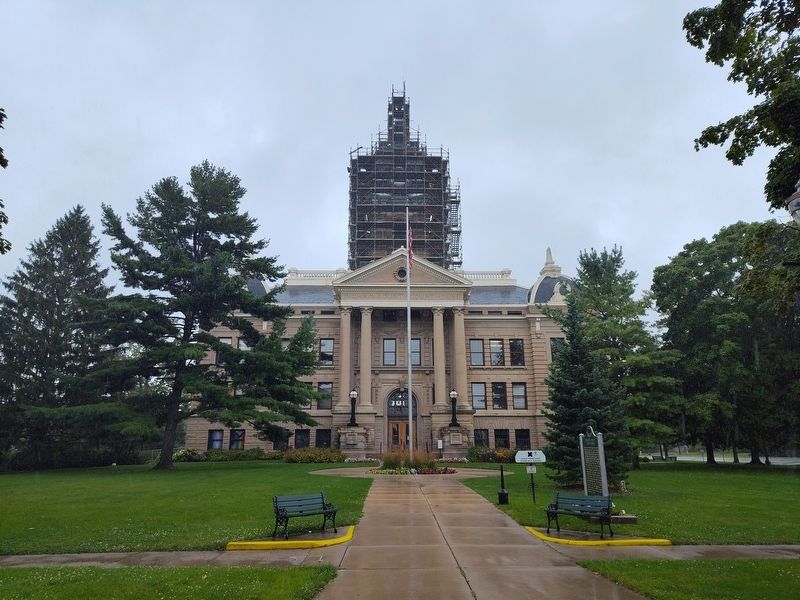 Ingham County Courthouse. Click for full size. Ingham County Courthouse image. Click for full size.