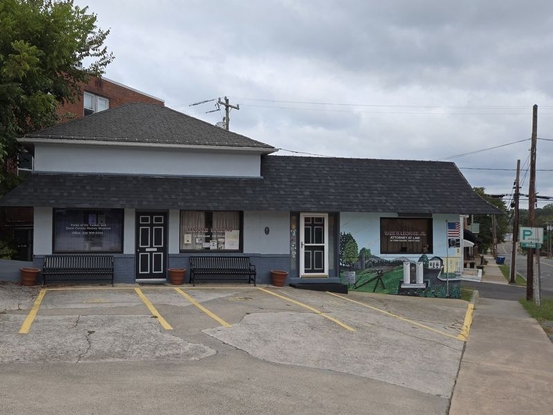 Full view of Meroney Filling Station. Marker is near the center of the front wall image. Click for full size.
