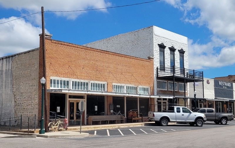 The Greene Building and Marker image. Click for full size.