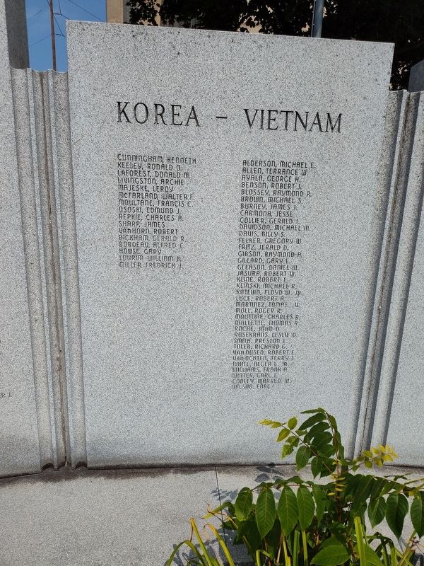 Bay County Veterans Memorial image. Click for full size.