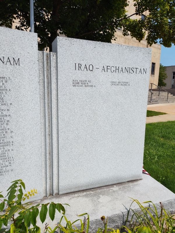 Bay County Veterans Memorial image. Click for full size.