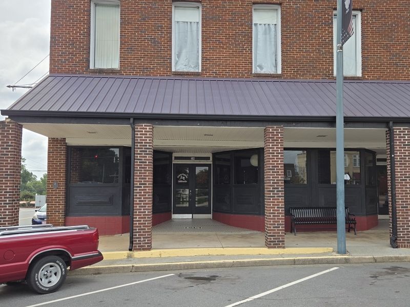 Former C.C. Sanford Sons Store. Marker is at the back left post image. Click for full size.