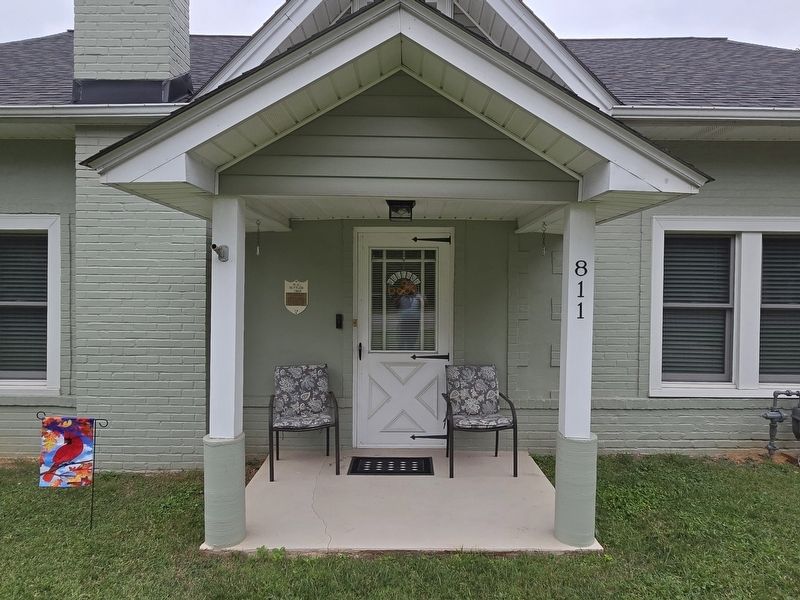 Black Lantern Tea Room front entrance. Marker is to the left image. Click for full size.