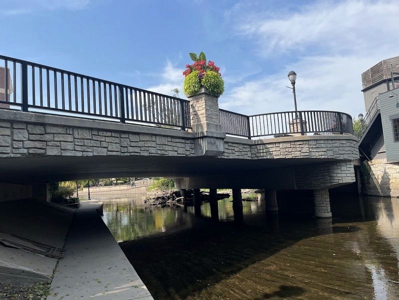 View of the Main Street Bridge from the Naperville Riverwalk image. Click for full size.