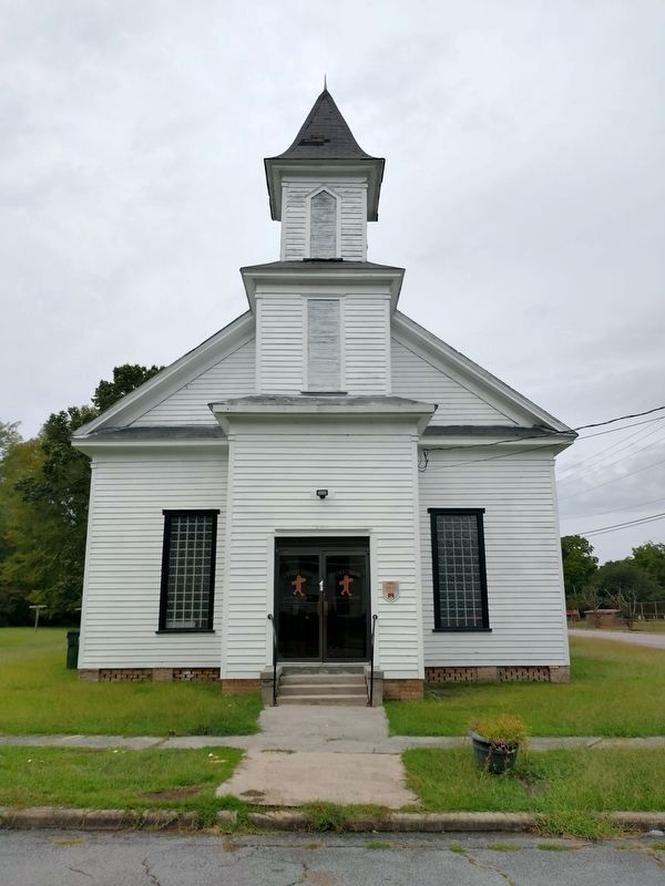 Robersonville Primitive Baptist Church image. Click for full size.