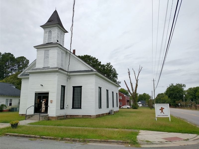 Robersonville Primitive Baptist Church image. Click for full size.