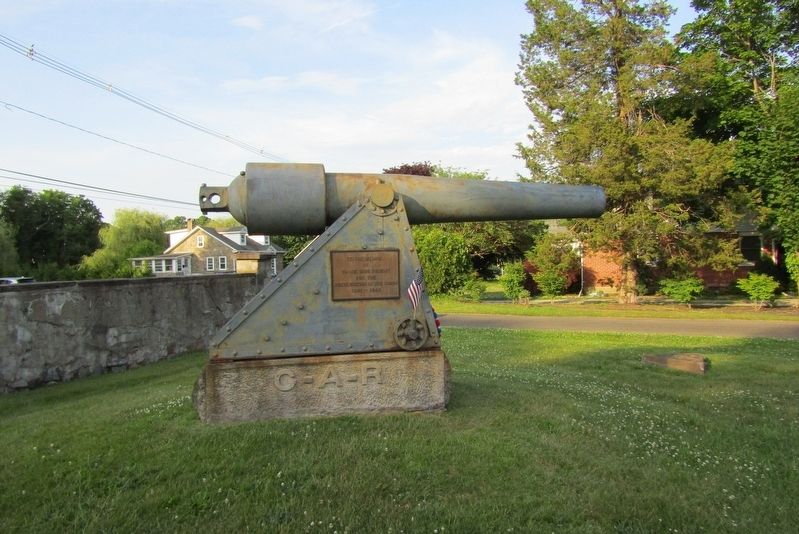 Guilford Gun Marker. Click for full size. Guilford Gun Marker image. Click for full size.