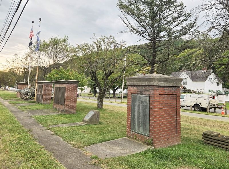 Salem World War I Honor Roll Marker. Click for full size. Salem World War I Honor Roll Marker image. Click for full size.