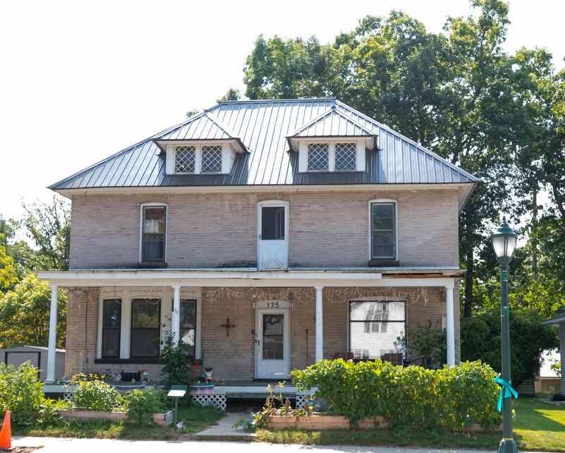 LaBar House and Marker. Click for full size. LaBar House and Marker image. Click for full size.