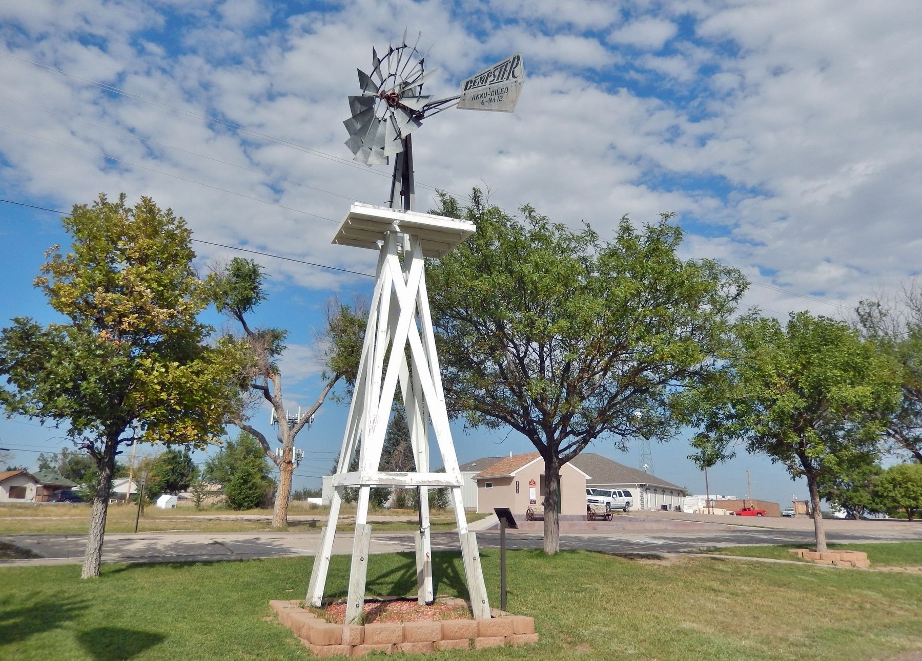 Dempster Windmill image. Click for full size.