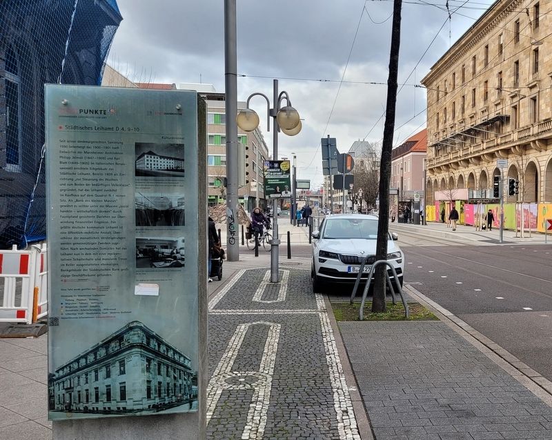The view of the marker along the street image. Click for full size.