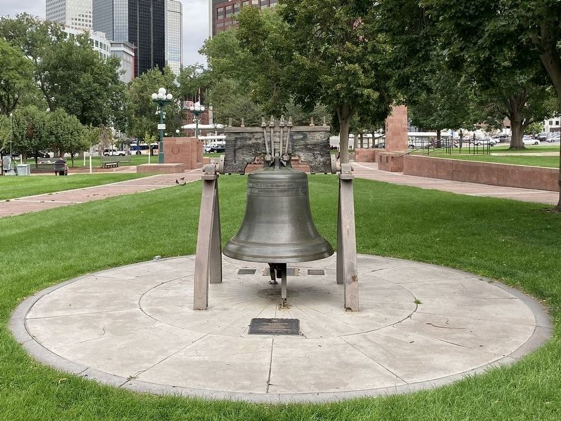 Liberty Bell Replica image. Click for full size.