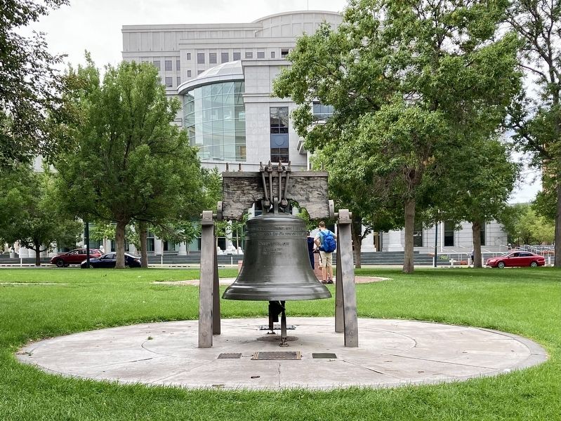 Liberty Bell Replica image. Click for full size.