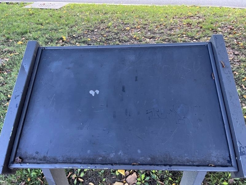 John Paul Jones Memorial is missing. Click for full size. John Paul Jones Memorial is missing image. Click for full size.