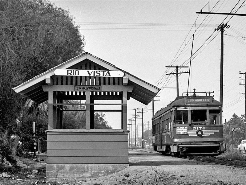 Pacific Electric Waiting Station - 1952 image. Click for full size.