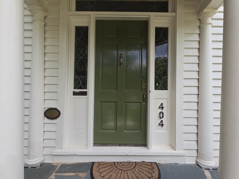 Front entrance of Ingold-Doll-Abernethy House. Marker is to the lower left image. Click for full size.