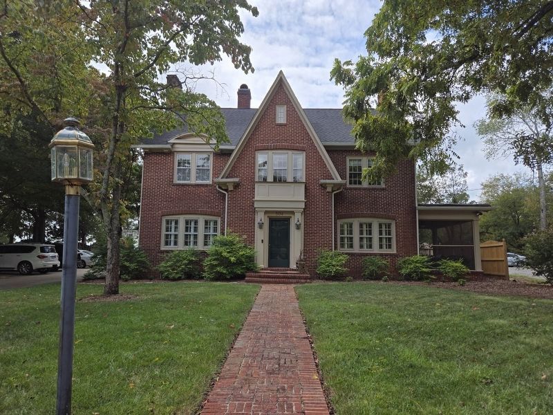 Fuller view of Albert L. Berry House. Click for full size. Fuller view of Albert L. Berry House image. Click for full size.