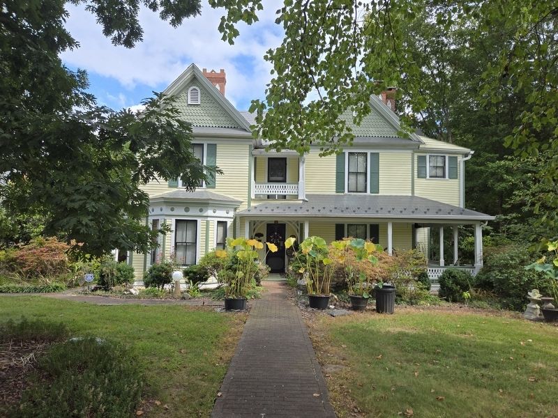 Full view of H. Ellis McComb House. Marker is to the right of the front entrance.. Click for full size. Full view of H. Ellis McComb House. Marker is to the right of the front entrance. image. Click for full size.
